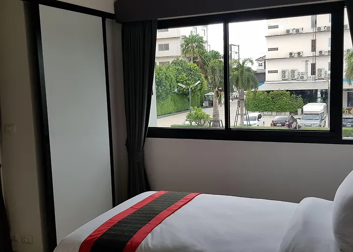 Kos Suvarnabhumi Airport -sha Extra ホテル 3*